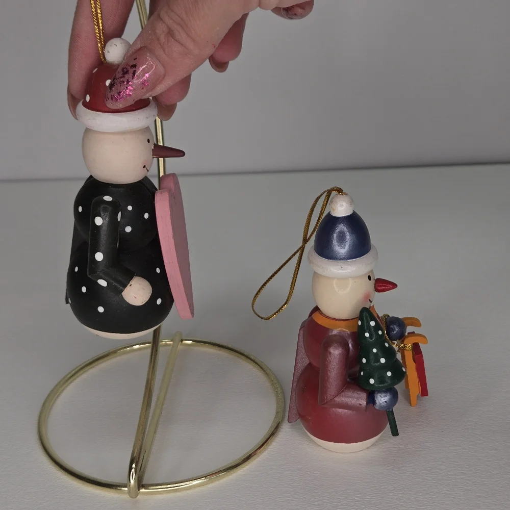 VTG Wooden Nutcracker Snowmen Ornaments Set Of‎ 2 Hand Painted Holiday Frosty